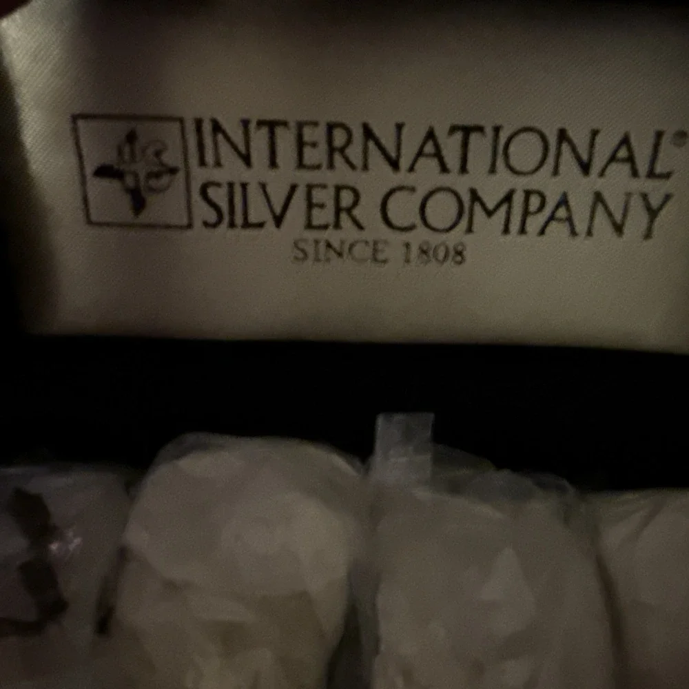 International Silver Company 4 Napkin Rings Since 1808 Made In China A Must Have